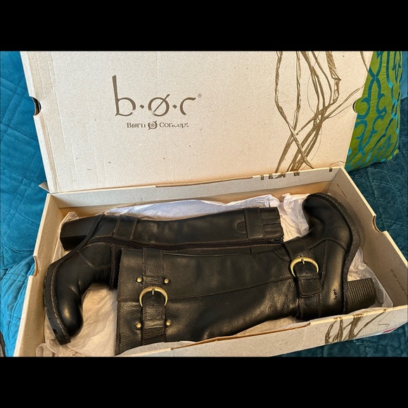 BOC Leather Boots - Picture 2 of 8